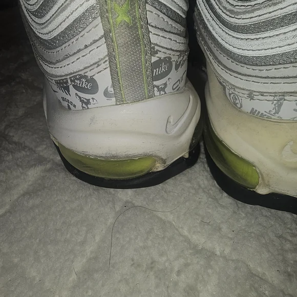 Nike Air Max 97 GS Kids Sneakers - Gray and Neon Green - Picture 8 of 10